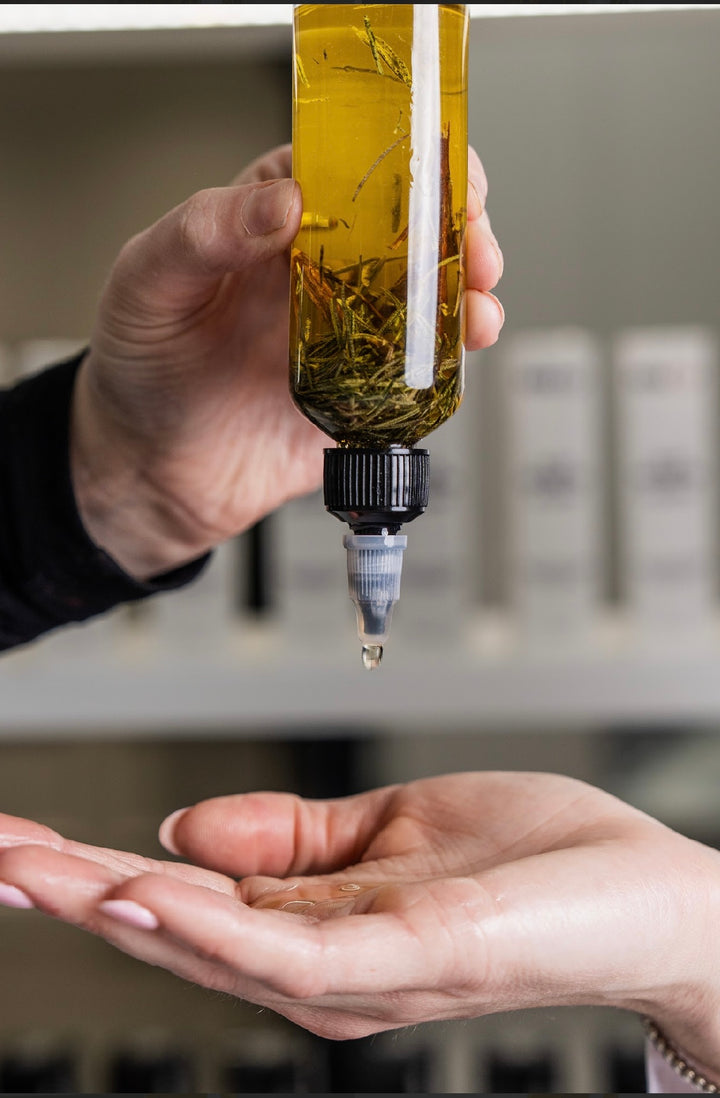 LIVE YOUR LIFE IN GLOSS